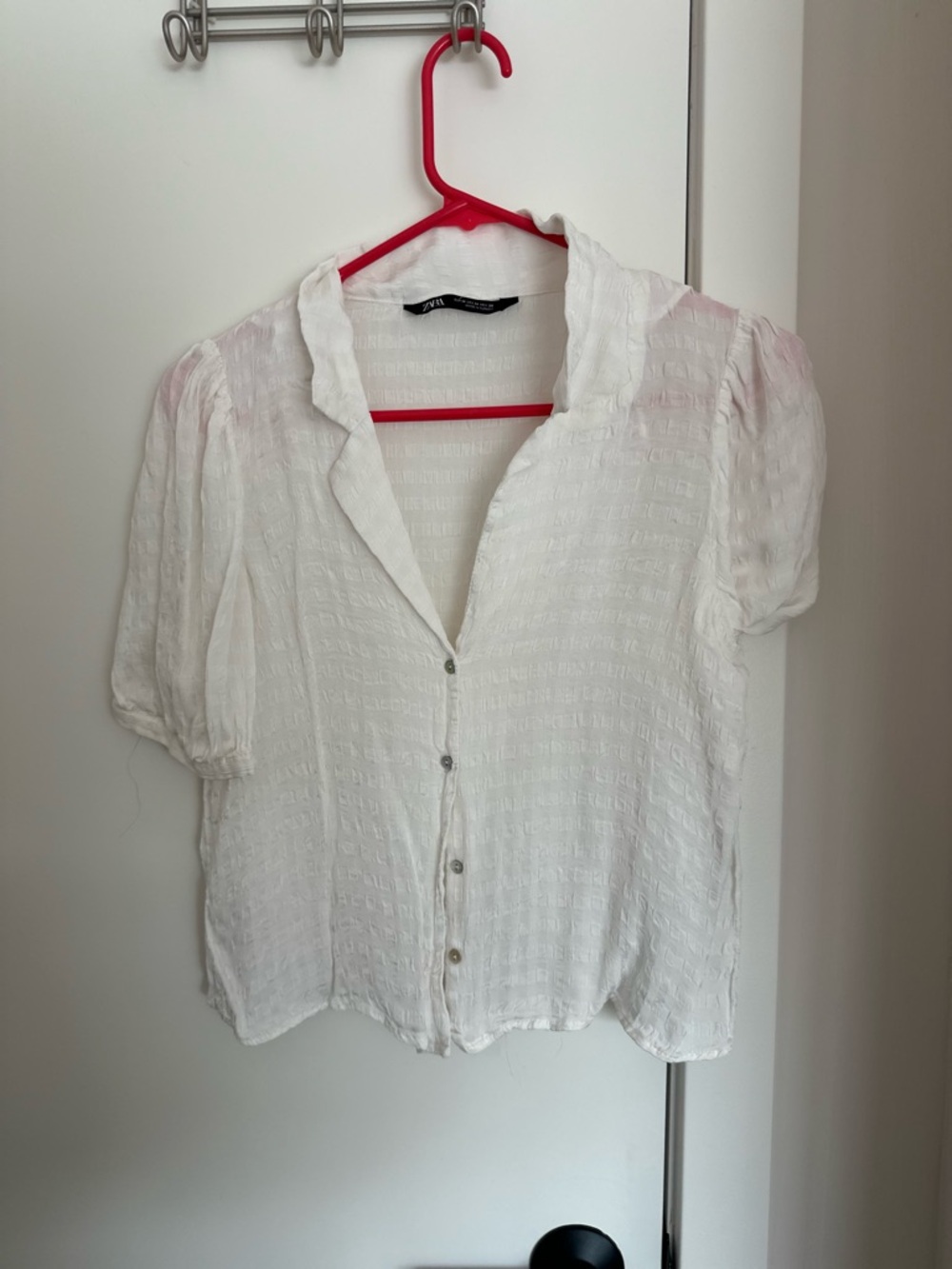 Zara White Textured Button-Up Puff Sleeve Blouse